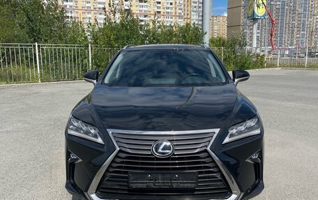 Lexus RX IV рестайлинг, 2017 год, 5 300 000 рублей, 2 фотография