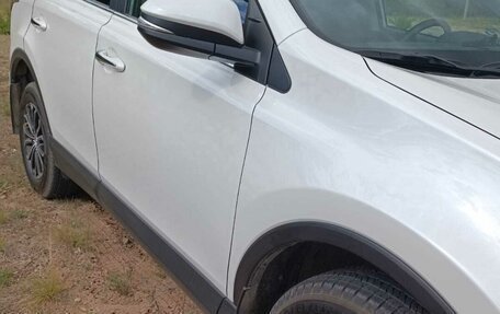 Toyota RAV4, 2017 год, 3 155 000 рублей, 9 фотография