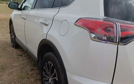 Toyota RAV4, 2017 год, 3 155 000 рублей, 8 фотография