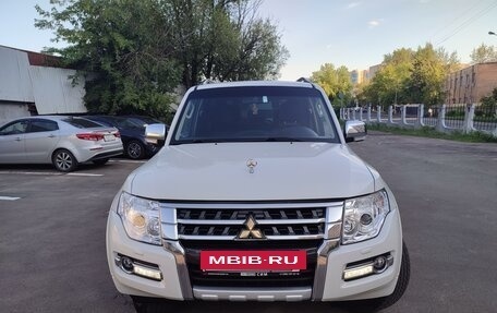 Mitsubishi Pajero IV, 2019 год, 4 350 000 рублей, 2 фотография