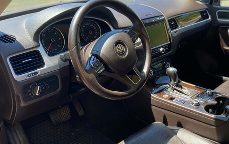 Volkswagen Touareg III, 2011 год, 2 550 000 рублей, 12 фотография