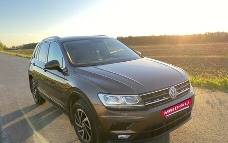 Volkswagen Tiguan II, 2018 год, 2 799 000 рублей, 6 фотография