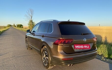 Volkswagen Tiguan II, 2018 год, 2 799 000 рублей, 7 фотография