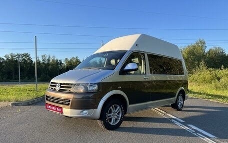 Volkswagen Caravelle T5, 2013 год, 2 100 000 рублей, 1 фотография