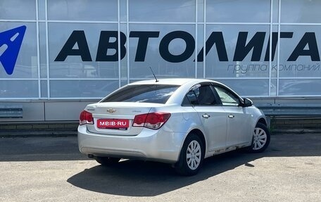 Chevrolet Cruze II, 2009 год, 598 000 рублей, 2 фотография