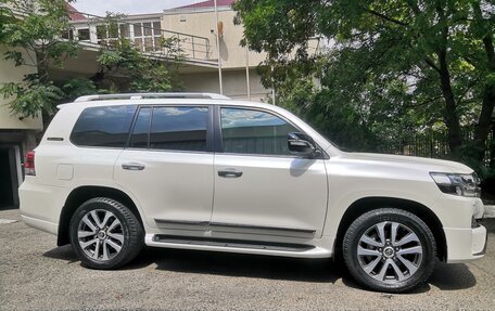 Toyota Land Cruiser 200, 2016 год, 7 500 000 рублей, 6 фотография