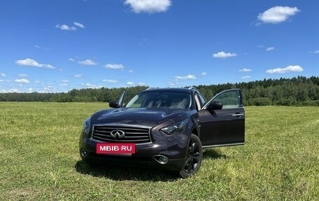 Infiniti QX70, 2015 год, 3 450 000 рублей, 3 фотография