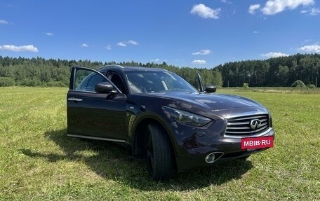 Infiniti QX70, 2015 год, 3 450 000 рублей, 4 фотография