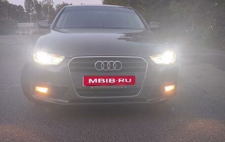 Audi A4, 2015 год, 1 665 000 рублей, 3 фотография