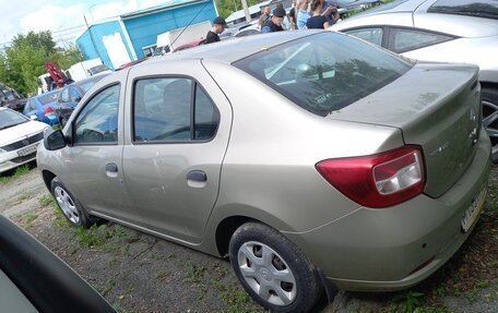 Renault Logan II, 2018 год, 650 000 рублей, 6 фотография