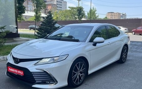 Toyota Camry, 2022 год, 4 800 000 рублей, 1 фотография