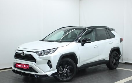 Toyota RAV4, 2022 год, 4 500 000 рублей, 1 фотография