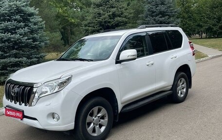 Toyota Land Cruiser Prado 150 рестайлинг 2, 2014 год, 3 980 000 рублей, 1 фотография