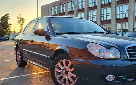 Hyundai Sonata IV рестайлинг, 2004 год, 400 000 рублей, 3 фотография