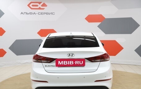 Hyundai Elantra VI рестайлинг, 2018 год, 1 230 000 рублей, 6 фотография