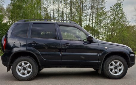 Chevrolet Niva I рестайлинг, 2019 год, 980 000 рублей, 6 фотография