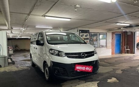 Opel Vivaro, 2021 год, 2 930 000 рублей, 8 фотография