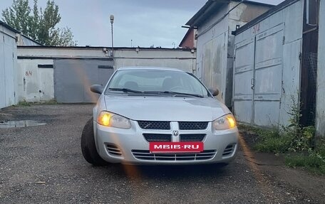 Dodge Stratus II, 2004 год, 375 000 рублей, 3 фотография