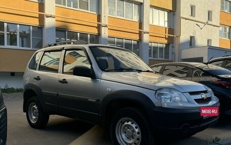 Chevrolet Niva I рестайлинг, 2016 год, 760 000 рублей, 2 фотография