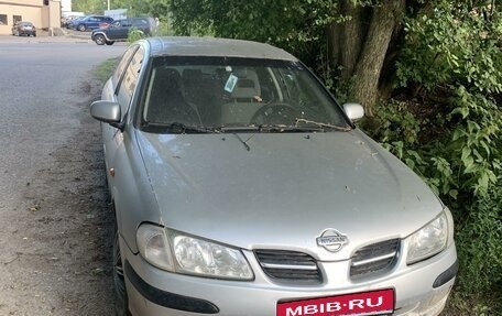 Nissan Almera, 2001 год, 185 000 рублей, 1 фотография