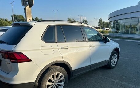 Volkswagen Tiguan II, 2017 год, 2 300 000 рублей, 1 фотография