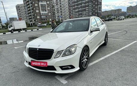 Mercedes-Benz E-Класс, 2010 год, 1 740 000 рублей, 1 фотография