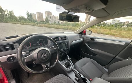 Volkswagen Jetta VI, 2011 год, 1 150 000 рублей, 13 фотография