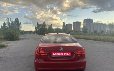 Volkswagen Jetta VI, 2011 год, 1 150 000 рублей, 6 фотография