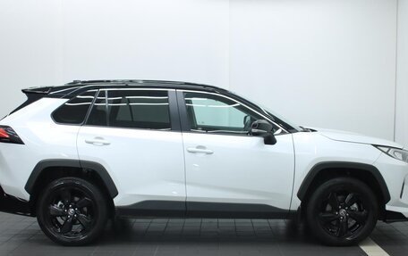 Toyota RAV4, 2022 год, 4 500 000 рублей, 10 фотография