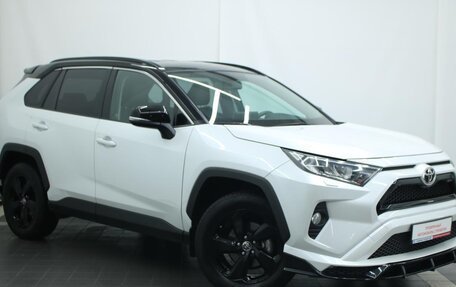 Toyota RAV4, 2022 год, 4 500 000 рублей, 9 фотография