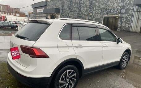 Volkswagen Tiguan II, 2018 год, 2 325 000 рублей, 5 фотография