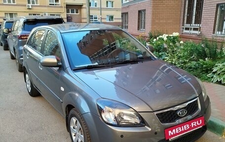 KIA Rio II, 2010 год, 730 000 рублей, 2 фотография