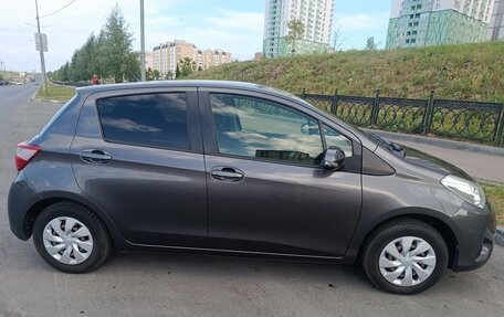 Toyota Vitz, 2018 год, 1 180 000 рублей, 2 фотография