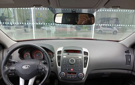 KIA cee'd I рестайлинг, 2010 год, 656 000 рублей, 12 фотография