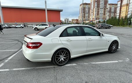 Mercedes-Benz E-Класс, 2010 год, 1 740 000 рублей, 5 фотография