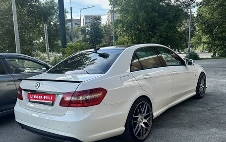 Mercedes-Benz E-Класс, 2010 год, 1 740 000 рублей, 3 фотография