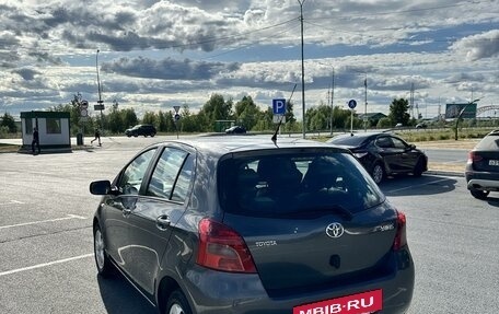 Toyota Yaris III рестайлинг, 2008 год, 850 000 рублей, 5 фотография