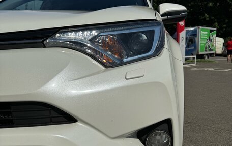 Toyota RAV4, 2017 год, 2 600 000 рублей, 9 фотография