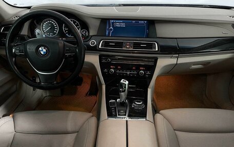 BMW 7 серия, 2011 год, 2 100 000 рублей, 11 фотография