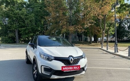 Renault Kaptur I рестайлинг, 2018 год, 1 590 000 рублей, 4 фотография