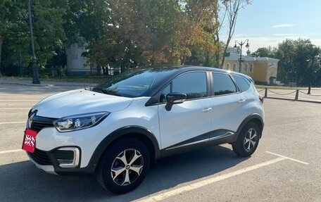 Renault Kaptur I рестайлинг, 2018 год, 1 590 000 рублей, 2 фотография