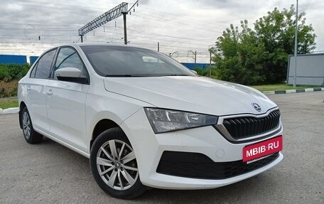 Skoda Rapid II, 2020 год, 1 680 000 рублей, 2 фотография