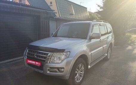 Mitsubishi Pajero IV, 2015 год, 2 820 000 рублей, 1 фотография