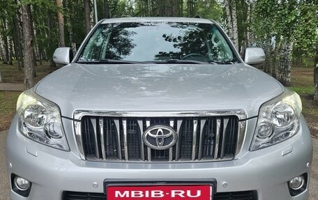 Toyota Land Cruiser Prado 150 рестайлинг 2, 2009 год, 3 250 000 рублей, 5 фотография