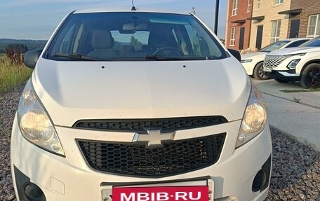 Chevrolet Spark III, 2011 год, 540 000 рублей, 2 фотография