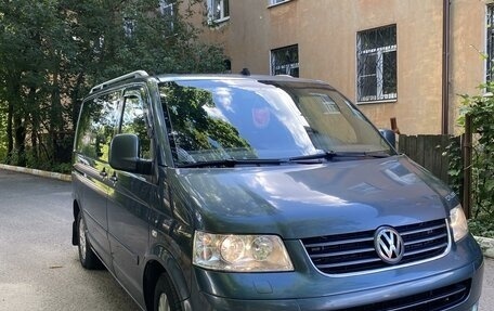 Volkswagen Multivan T5, 2006 год, 1 770 000 рублей, 2 фотография