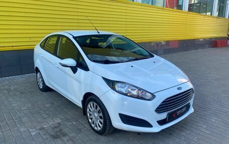 Ford Fiesta, 2015 год, 1 006 477 рублей, 3 фотография