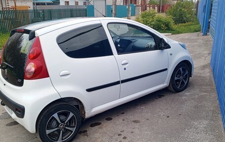 Peugeot 107 I рестайлинг, 2008 год, 460 000 рублей, 3 фотография