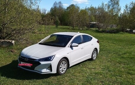 Hyundai Elantra VI рестайлинг, 2019 год, 1 825 000 рублей, 2 фотография