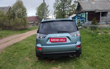 Mitsubishi Outlander III рестайлинг 3, 2007 год, 1 120 000 рублей, 11 фотография